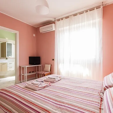 לינה וארוחת בוקר Mareya